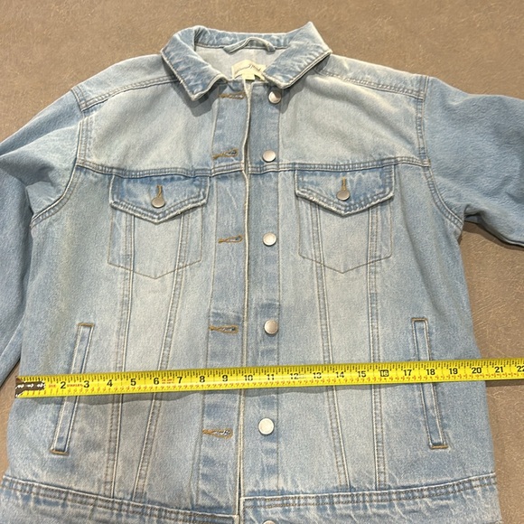 Universal Thread Denim Jacket - Picture 6 of 9
